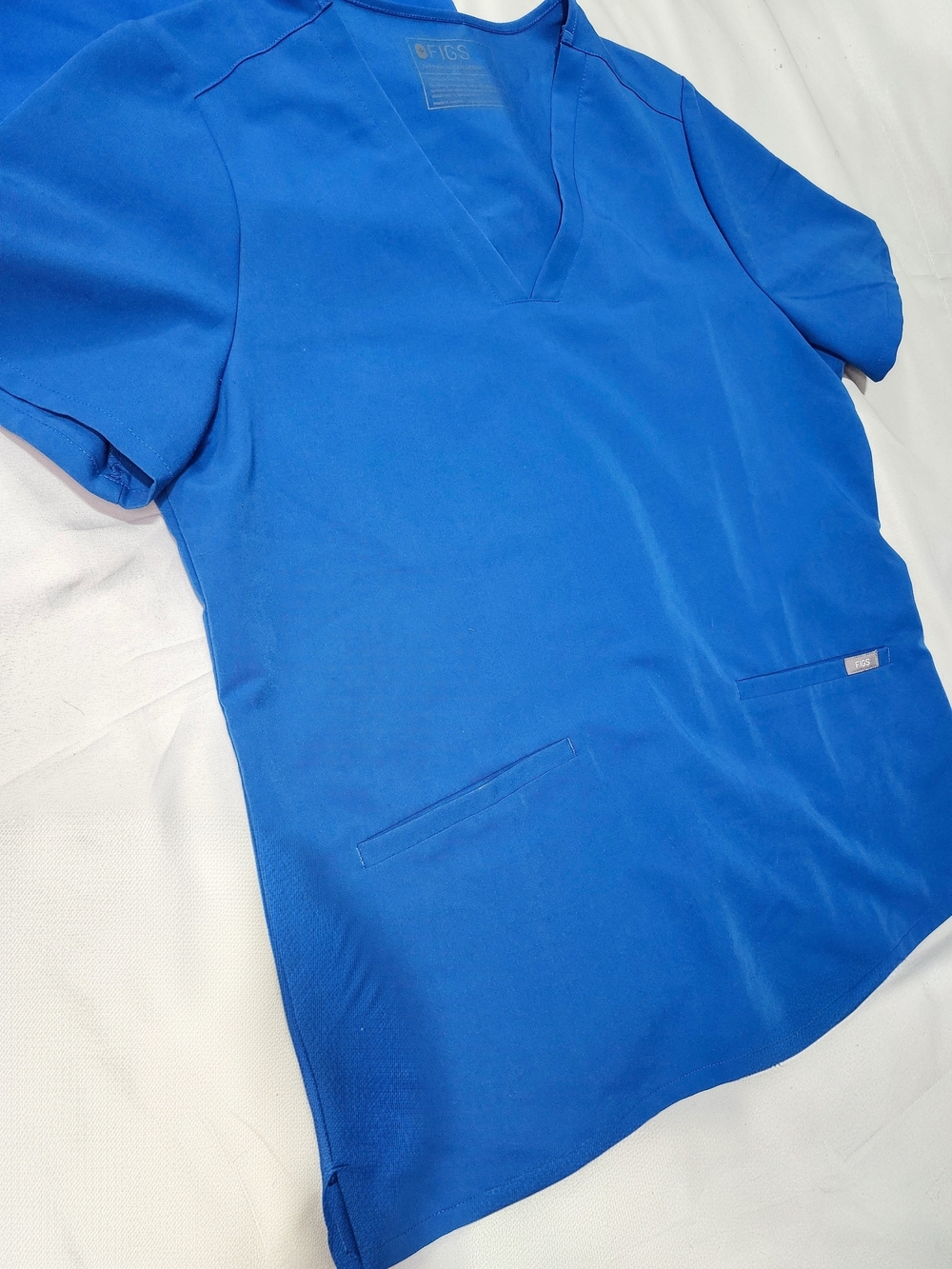2! Figs Scrub Tops - Picture 2 of 7